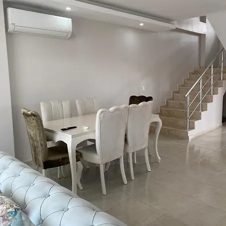 Villa 3 Katli Tripleks